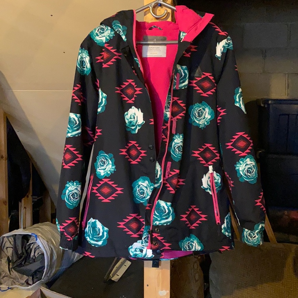 Snowboard jacket